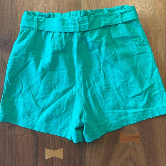 Green Tie Waist JCrew Linen Shorts, Size Medium - Picture 2 of 3